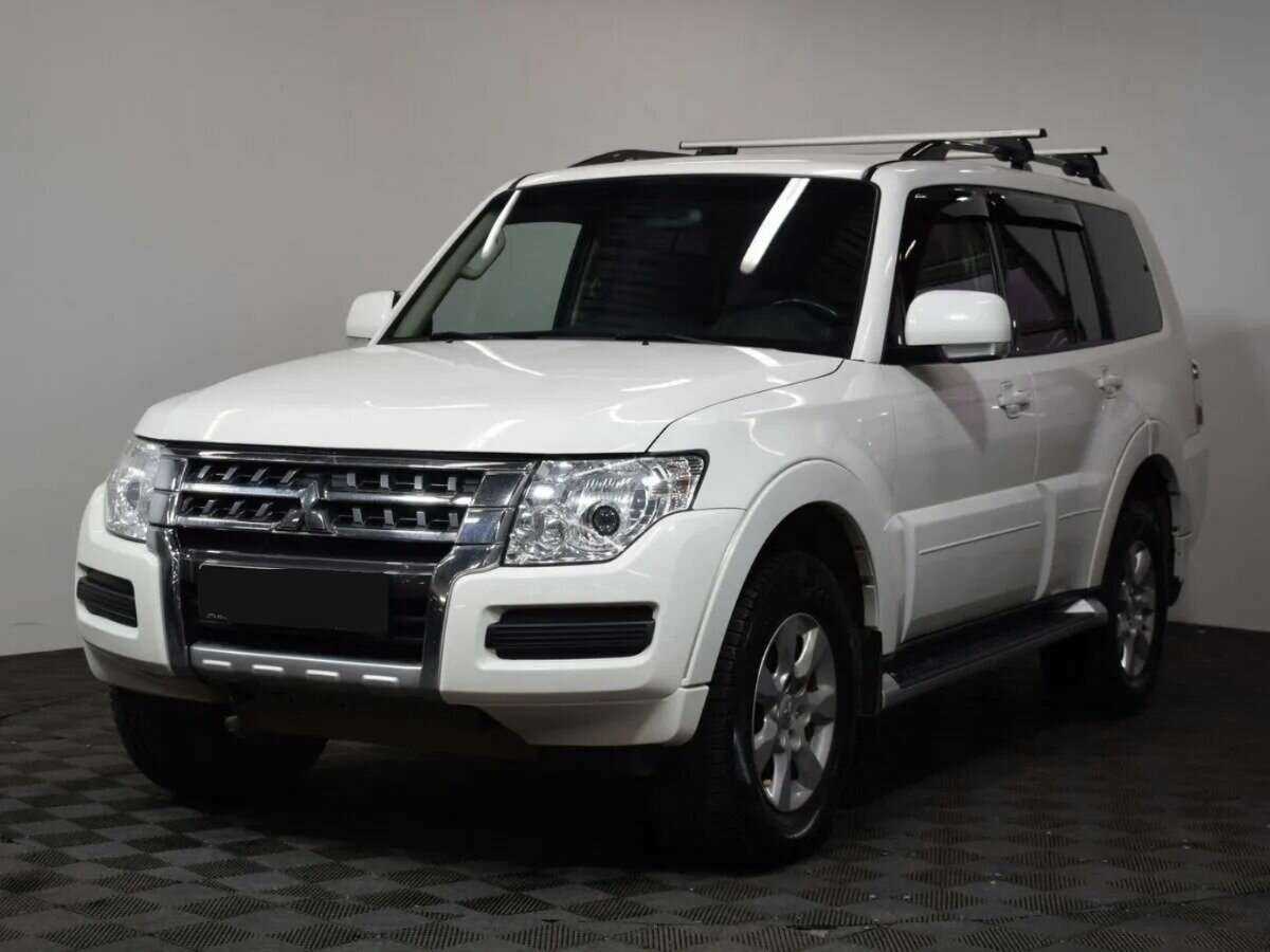 Mitsubishi Pajero б/у, 2015, Автоматическая. Фото: #0