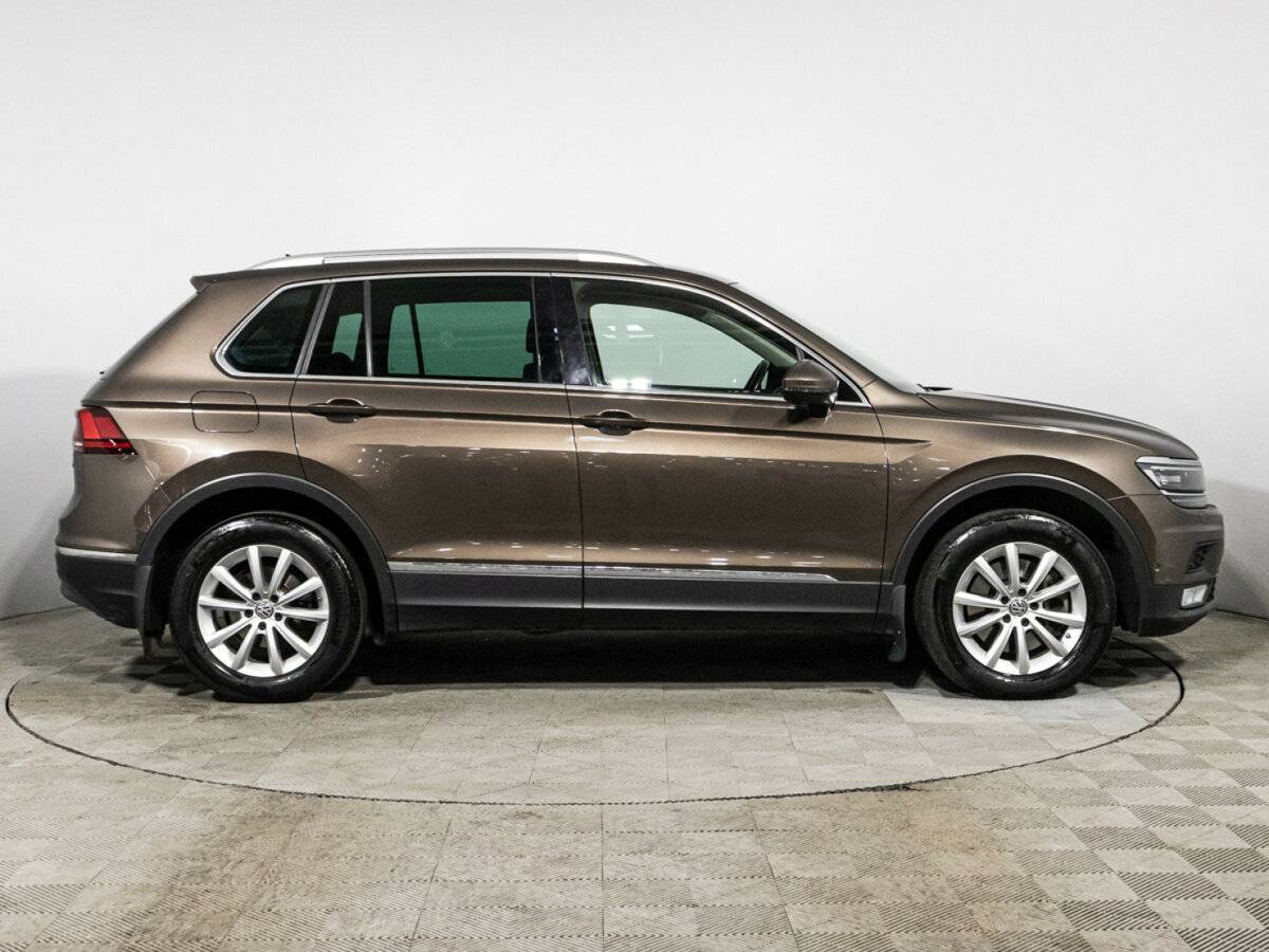 Volkswagen Tiguan б/у, 2017, Роботизированная. Фото: #3