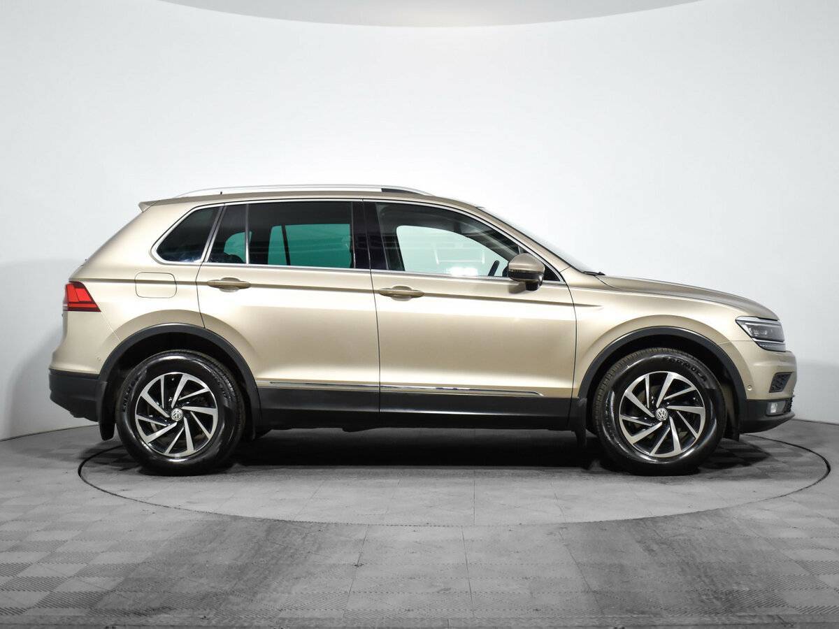 Volkswagen Tiguan б/у, 2018, Роботизированная. Фото: #3