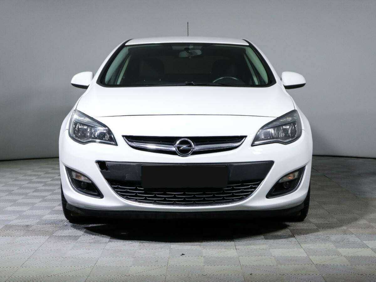 Opel Astra б/у, 2013, Автоматическая. Фото: #1