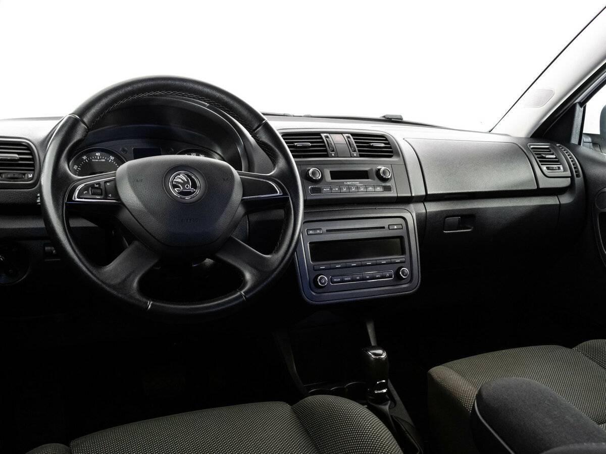 Skoda Fabia б/у, 2013, Автоматическая. Фото: #10