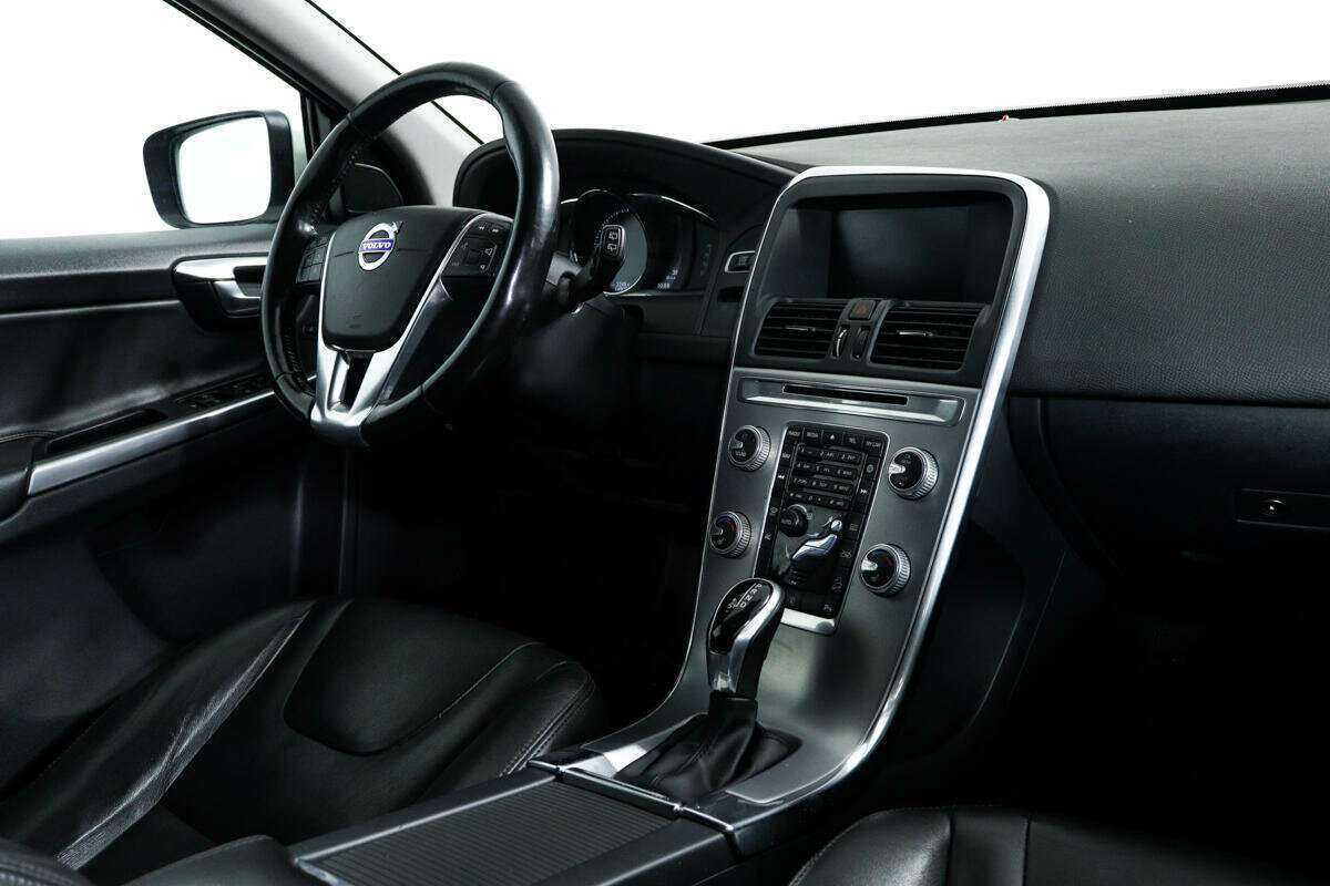 Volvo XC60 б/у, 2016, Автоматическая. Фото: #8