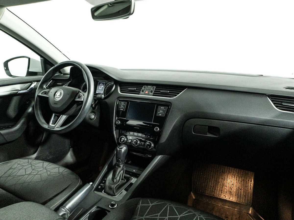 Skoda Octavia б/у, 2019, Автоматическая. Фото: #8