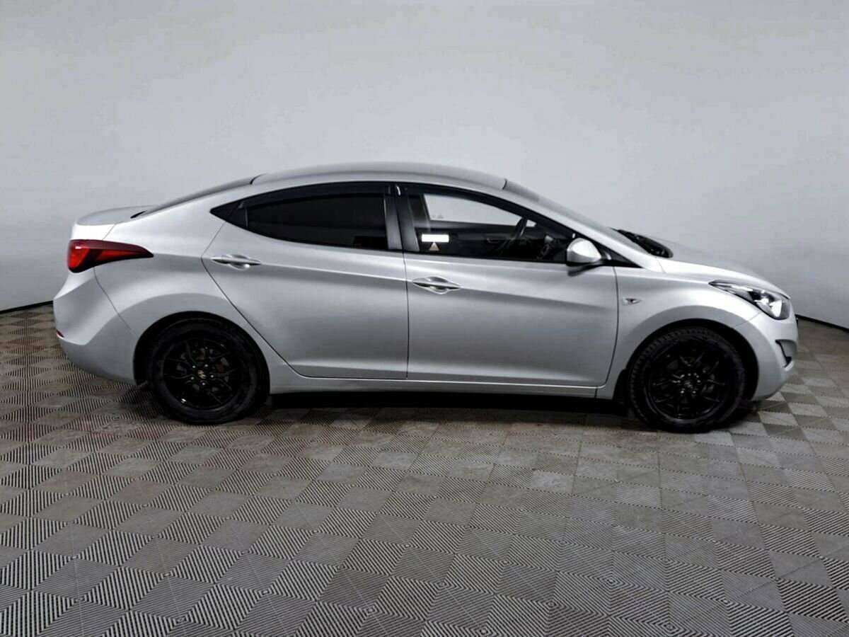 Hyundai Elantra б/у, 2015, Механическая. Фото: #3