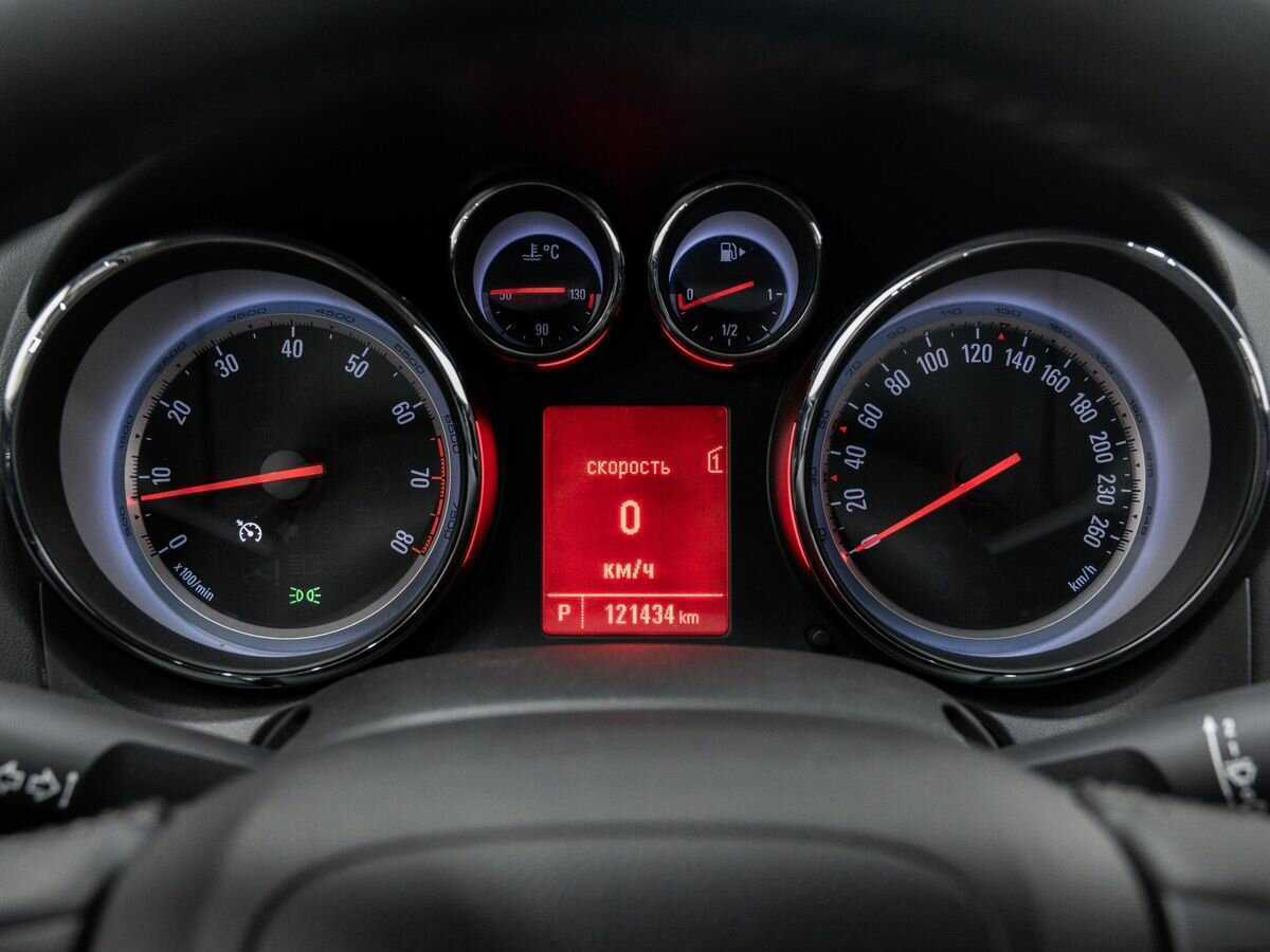 Opel Astra б/у, 2013, Автоматическая. Фото: #18