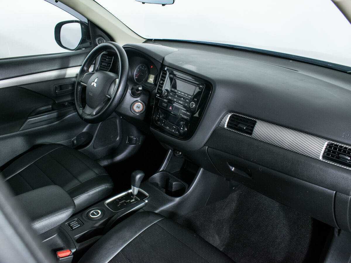 Mitsubishi Outlander б/у, 2014, Вариатор. Фото: #8