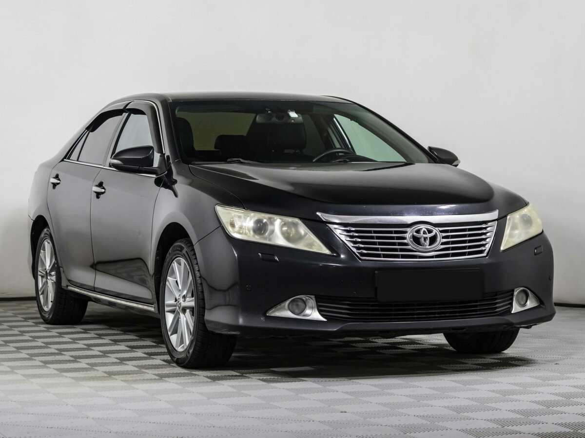 Toyota Camry б/у, 2012, Автоматическая. Фото: #2