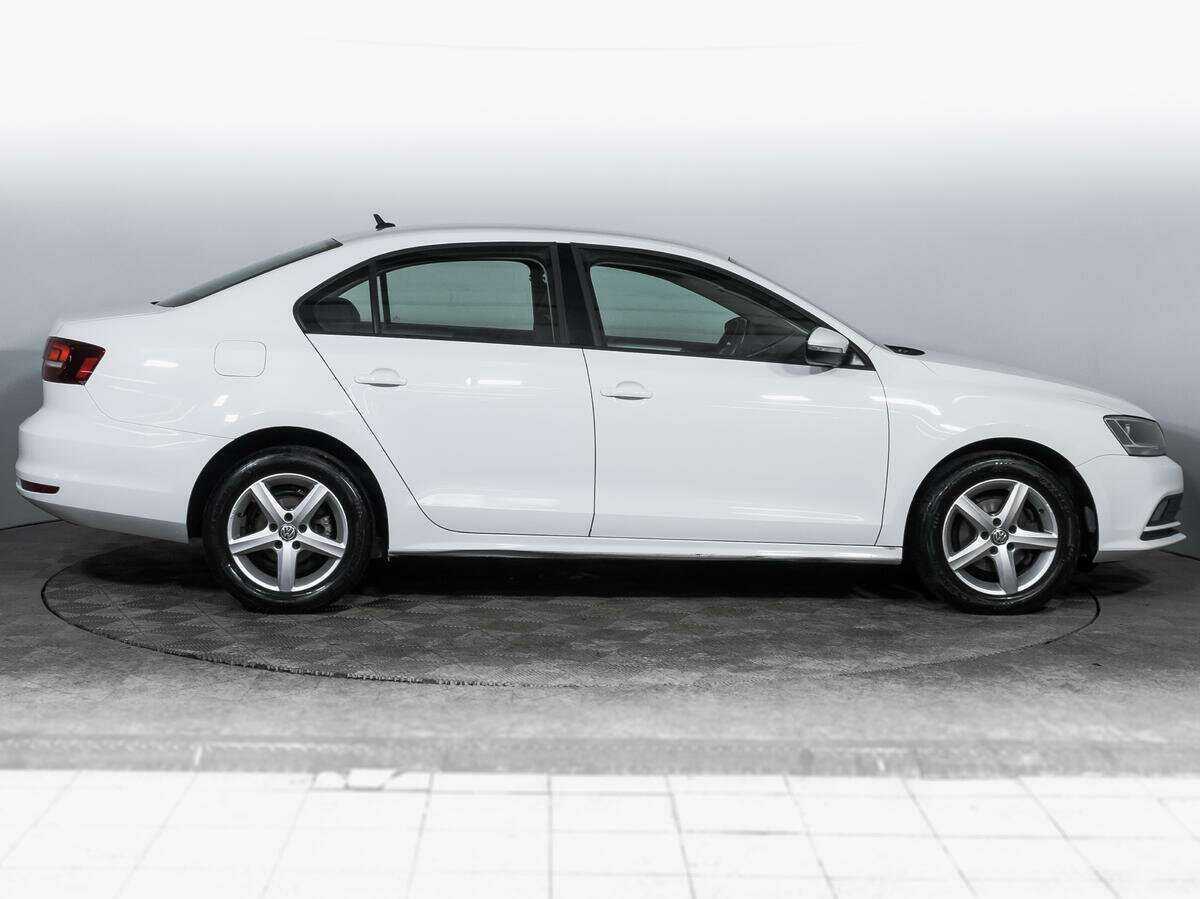 Volkswagen Jetta б/у, 2016, Автоматическая. Фото: #3