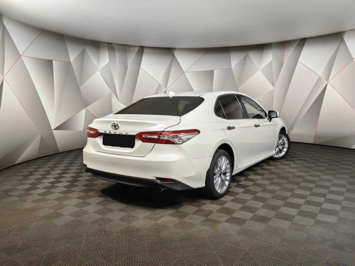Toyota Camry б/у, 2020, Автоматическая. Фото: #1