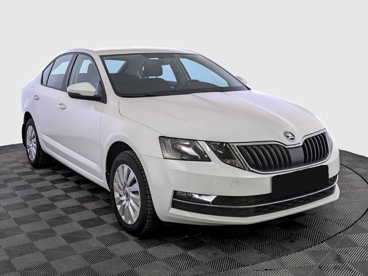 Skoda Octavia б/у, 2019, Механическая. Фото: #2