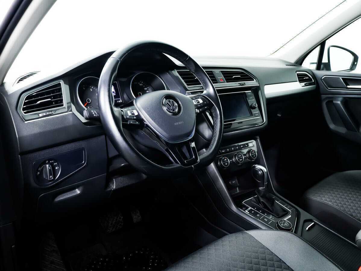 Volkswagen Tiguan б/у, 2017, Роботизированная. Фото: #11