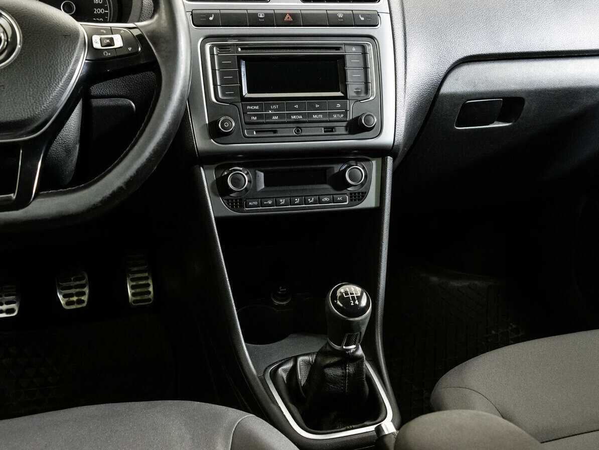 Volkswagen Polo б/у, 2016, Механическая. Фото: #10