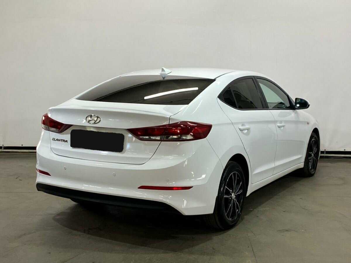 Hyundai Elantra б/у, 2017, Автоматическая. Фото: #4