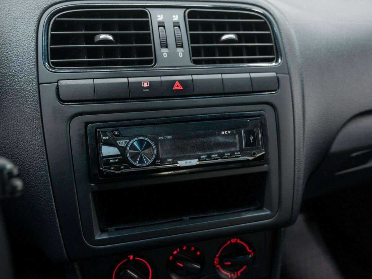 Volkswagen Polo б/у, 2020, Механическая. Фото: #18