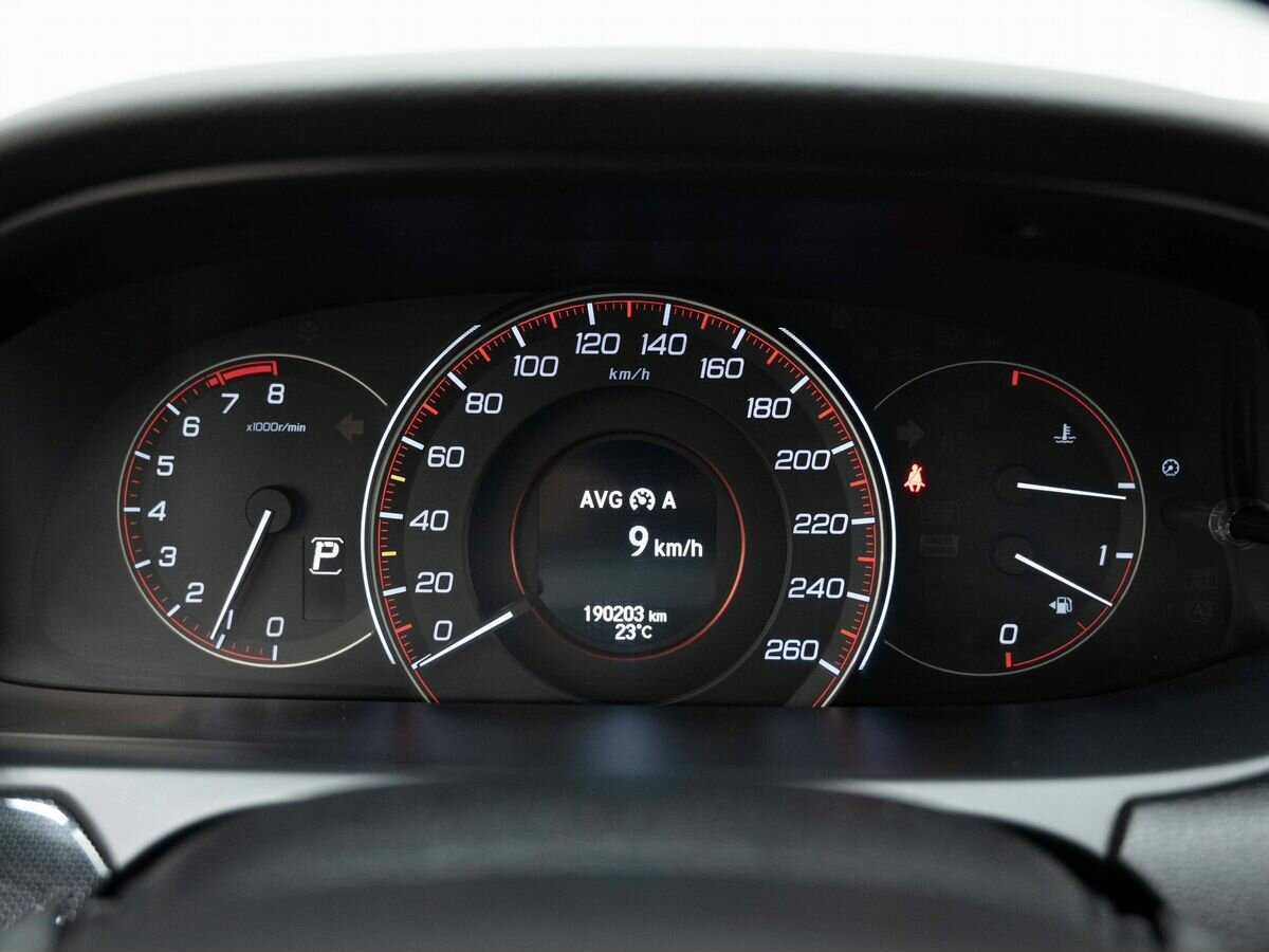 Honda Accord б/у, 2013, Автоматическая. Фото: #16