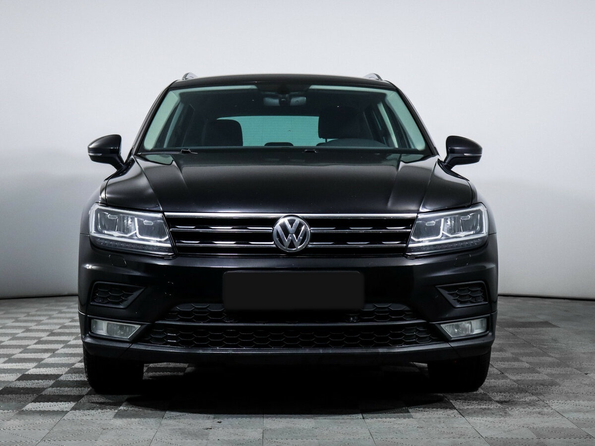 Volkswagen Tiguan б/у, 2017, Роботизированная. Фото: #1
