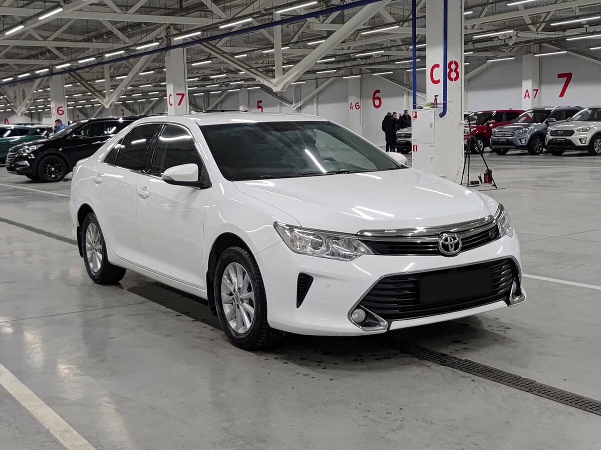 Toyota Camry б/у, 2017, Автоматическая. Фото: #2