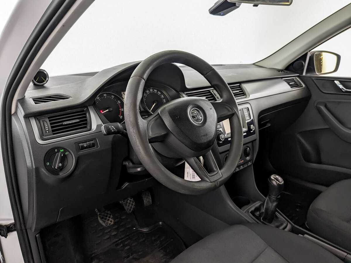 Skoda Rapid б/у, 2017, Механическая. Фото: #15