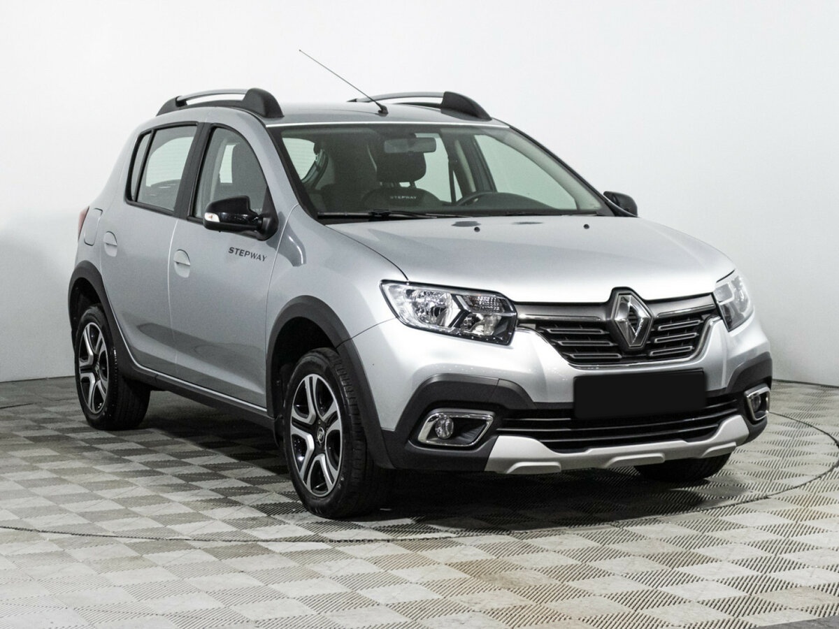 Renault Sandero б/у, 2022, Механическая. Фото: #2