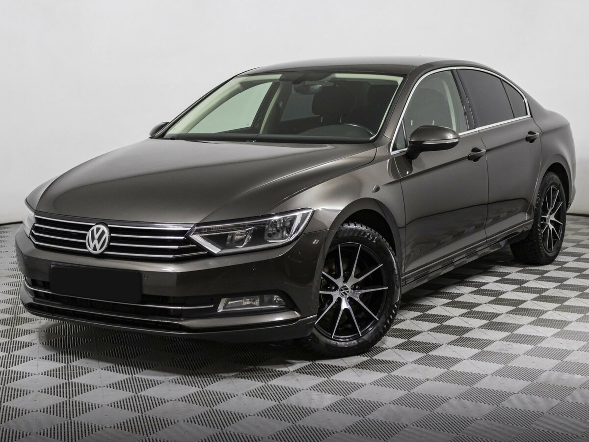 Volkswagen Passat б/у, 2017, Роботизированная. Фото: #0