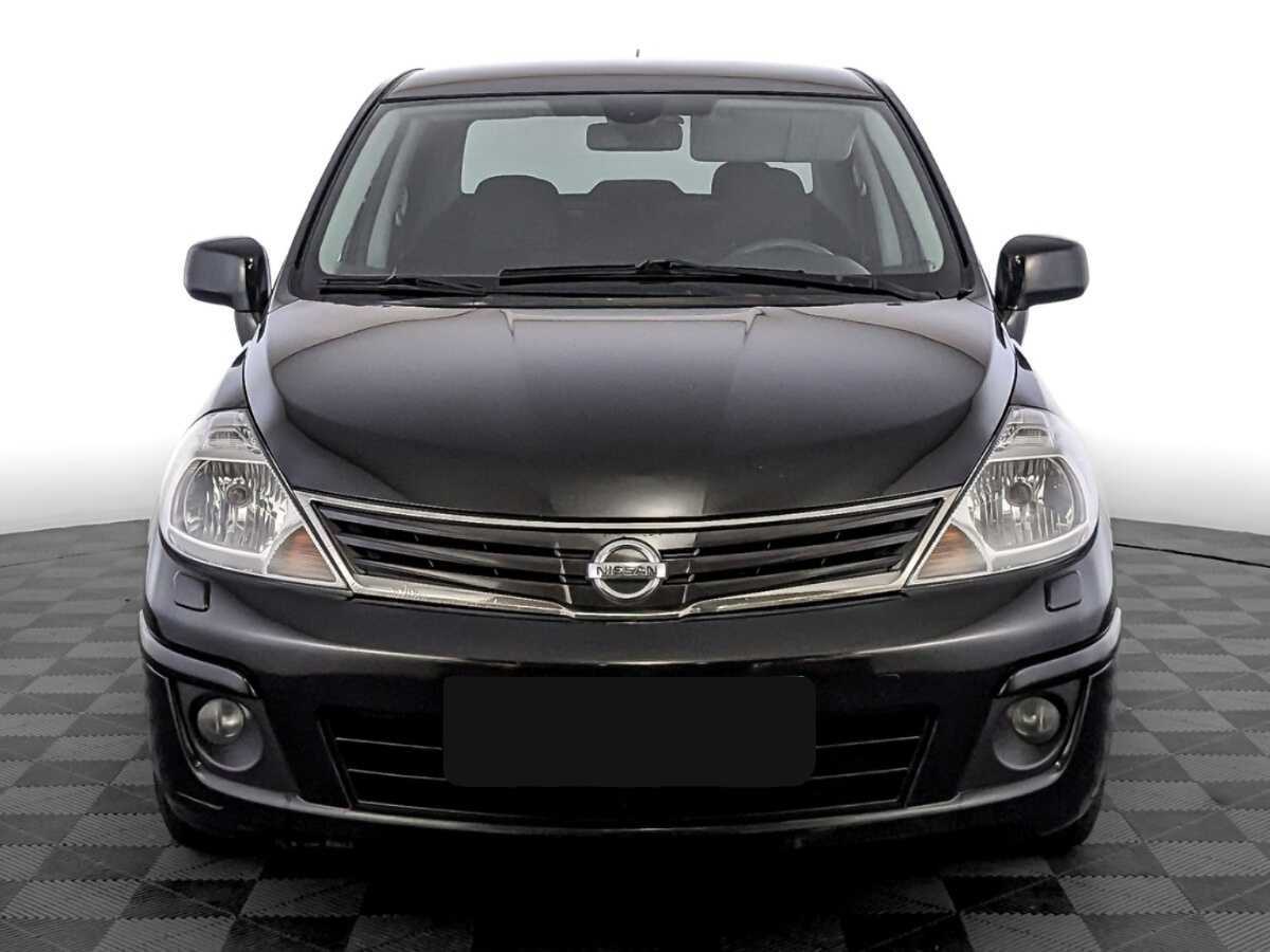 Nissan Tiida б/у, 2013, Автоматическая. Фото: #1