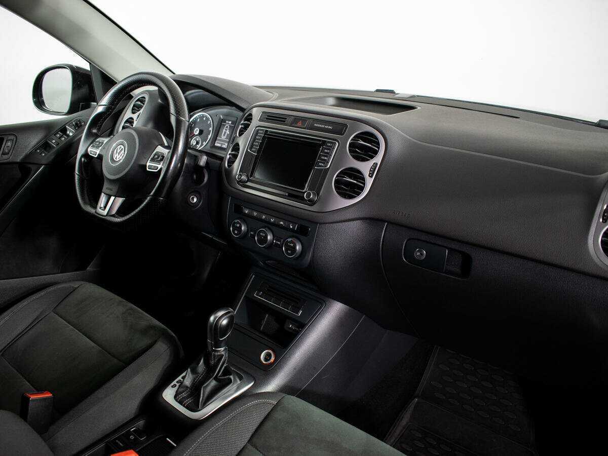Volkswagen Tiguan б/у, 2016, Автоматическая. Фото: #6