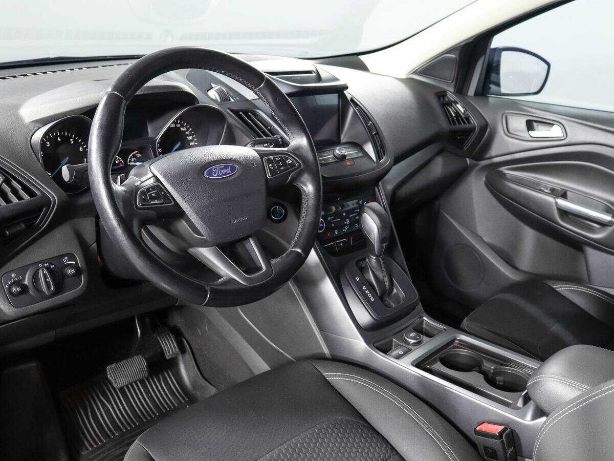 Ford Kuga б/у, 2017, Автоматическая. Фото: #11