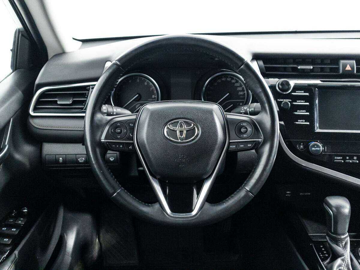 Toyota Camry б/у, 2019, Автоматическая. Фото: #18