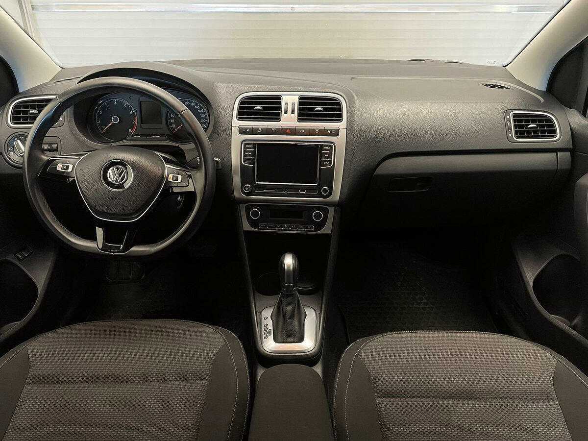 Volkswagen Polo б/у, 2018, Автоматическая. Фото: #8