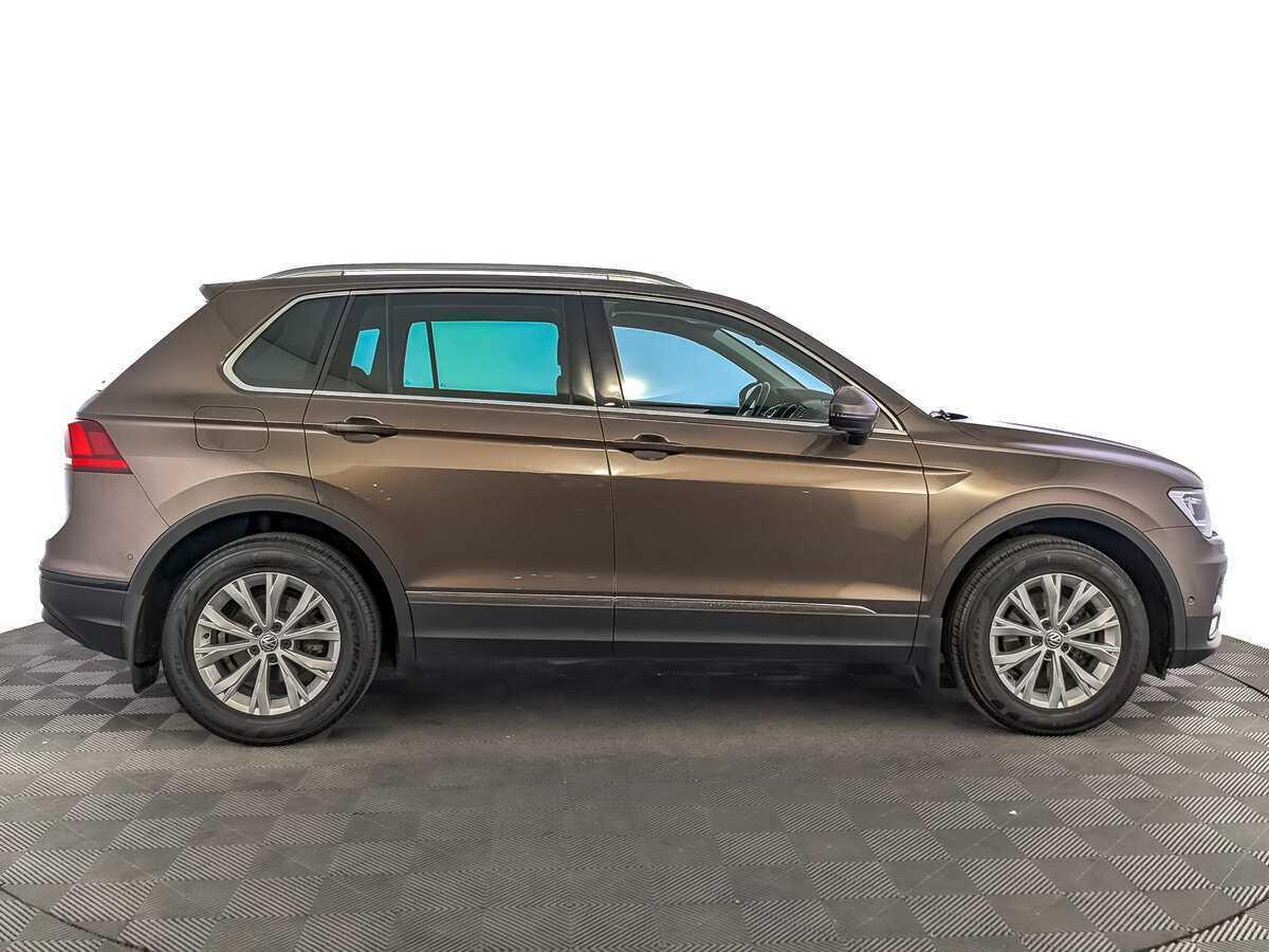 Volkswagen Tiguan б/у, 2017, Роботизированная. Фото: #3