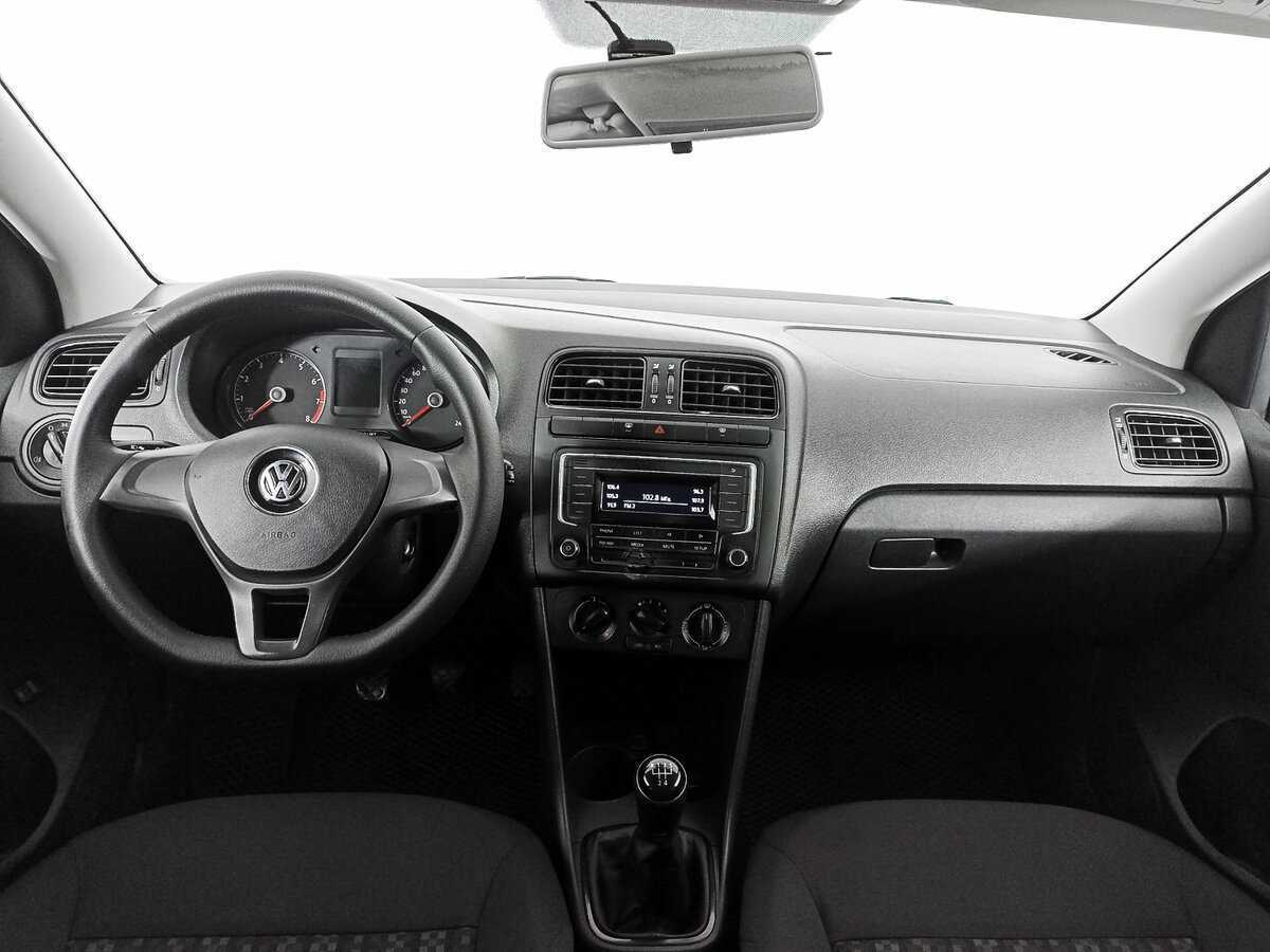 Volkswagen Polo б/у, 2019, Механическая. Фото: #11