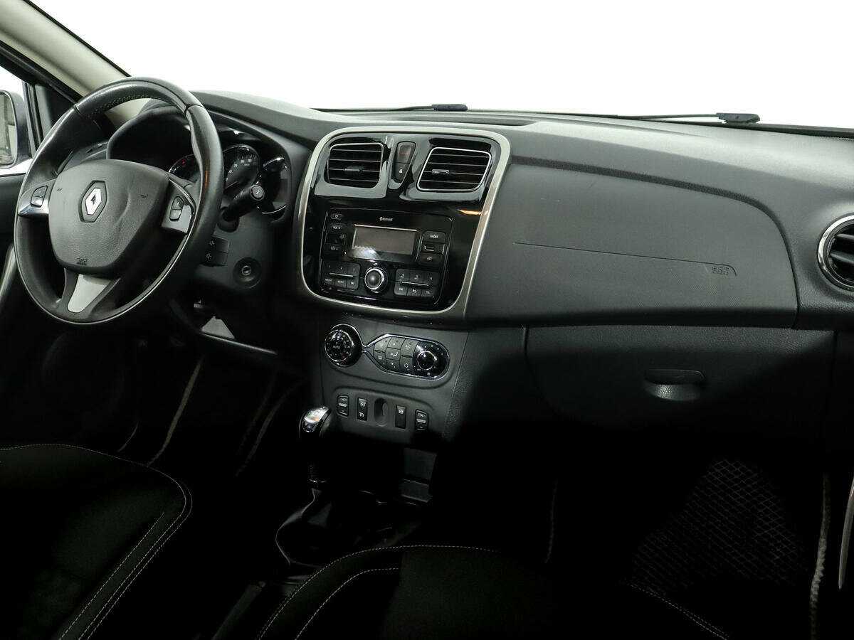 Renault Sandero б/у, 2017, Автоматическая. Фото: #9