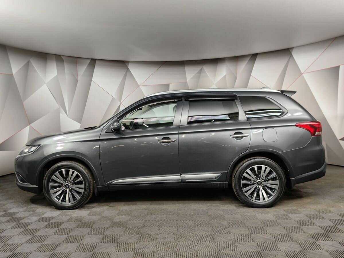 Mitsubishi Outlander б/у, 2019, Вариатор. Фото: #4