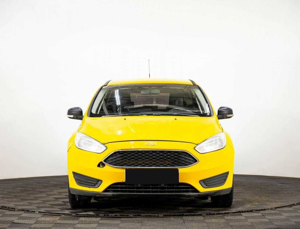 Ford Focus б/у, 2016, Механическая. Фото: #1