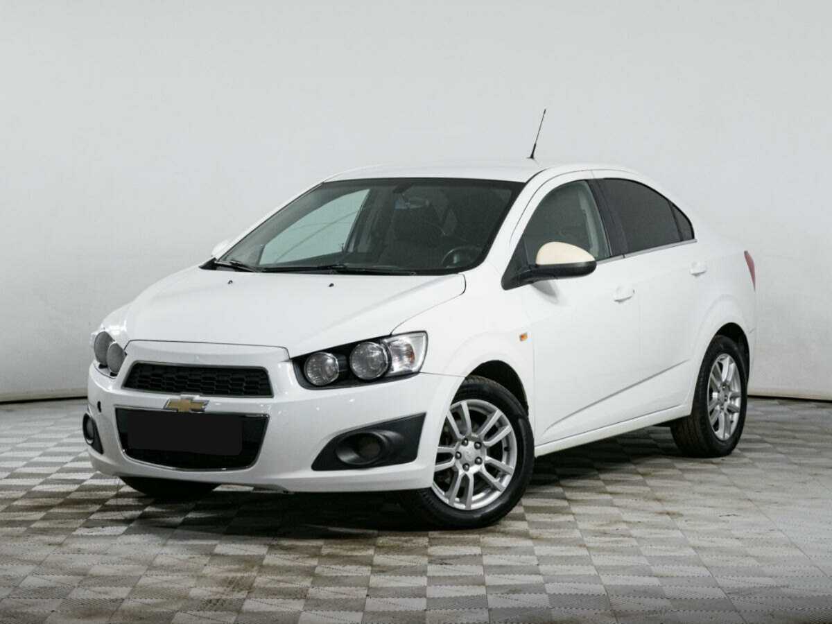 Chevrolet Aveo б/у, 2013, Механическая. Фото: #0