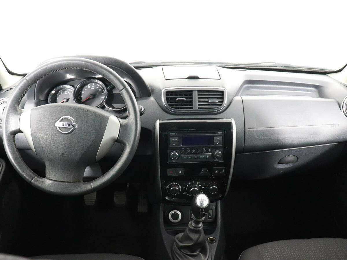 Nissan Terrano б/у, 2016, Механическая. Фото: #10
