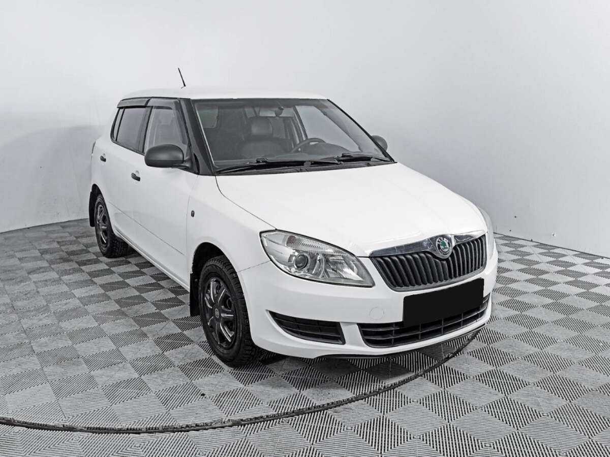 Skoda Fabia б/у, 2012, Механическая. Фото: #2