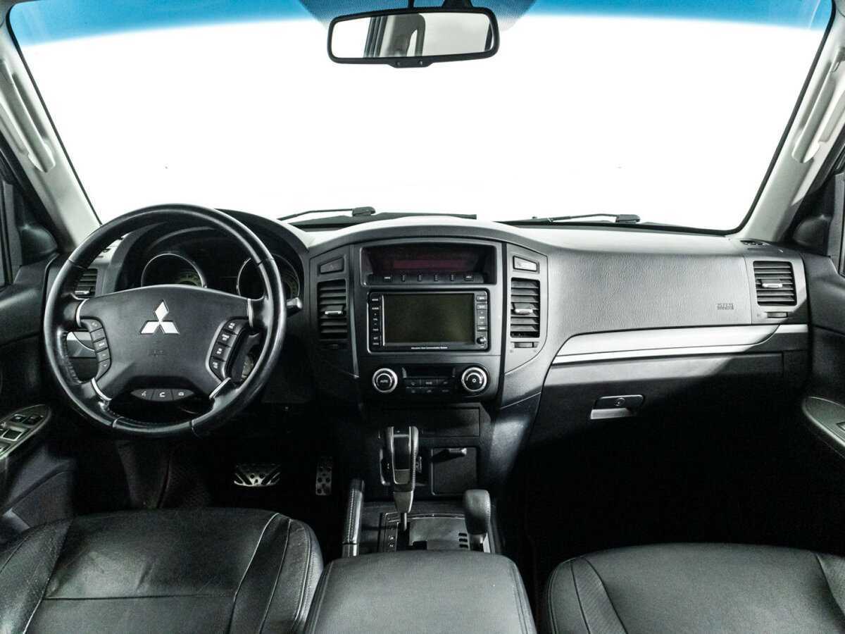Mitsubishi Pajero б/у, 2012, Автоматическая. Фото: #10