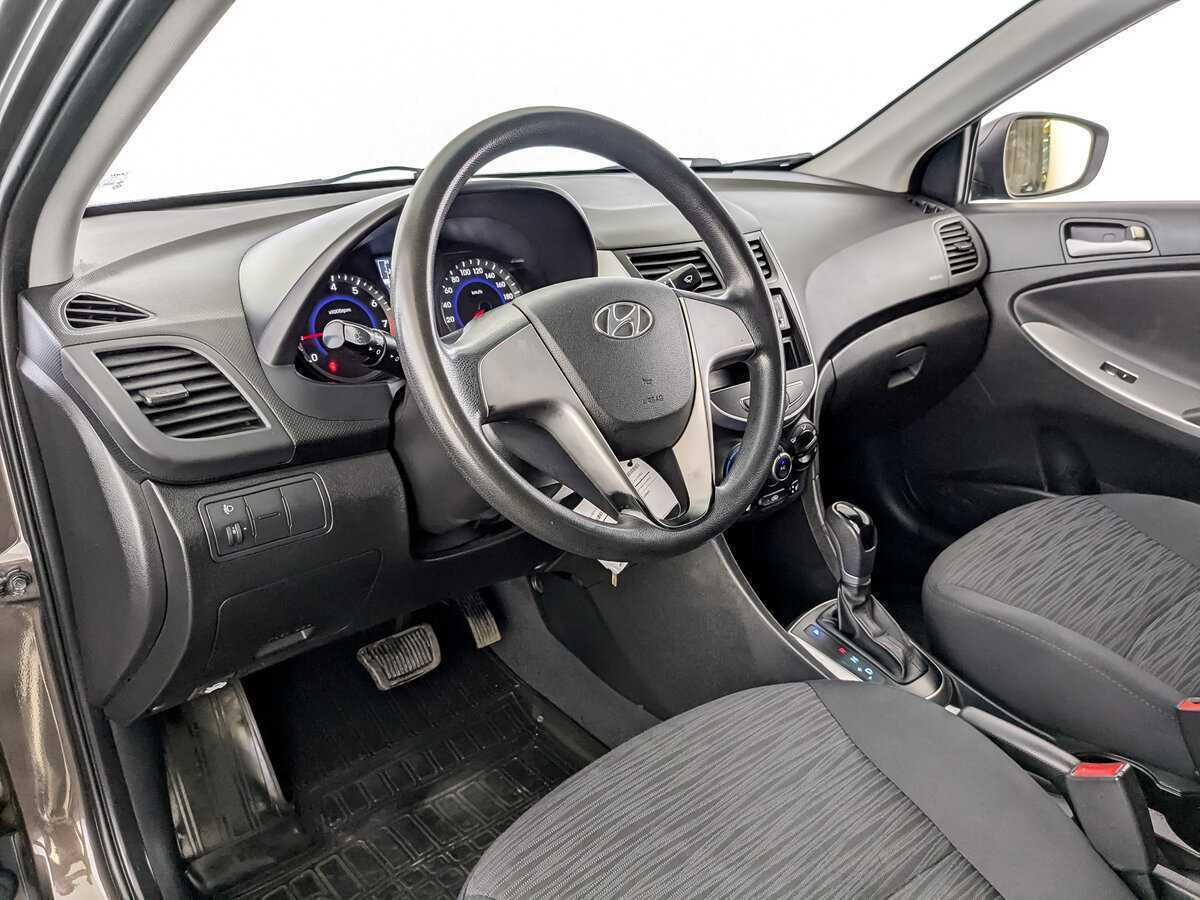 Hyundai Solaris б/у, 2016, Автоматическая. Фото: #15
