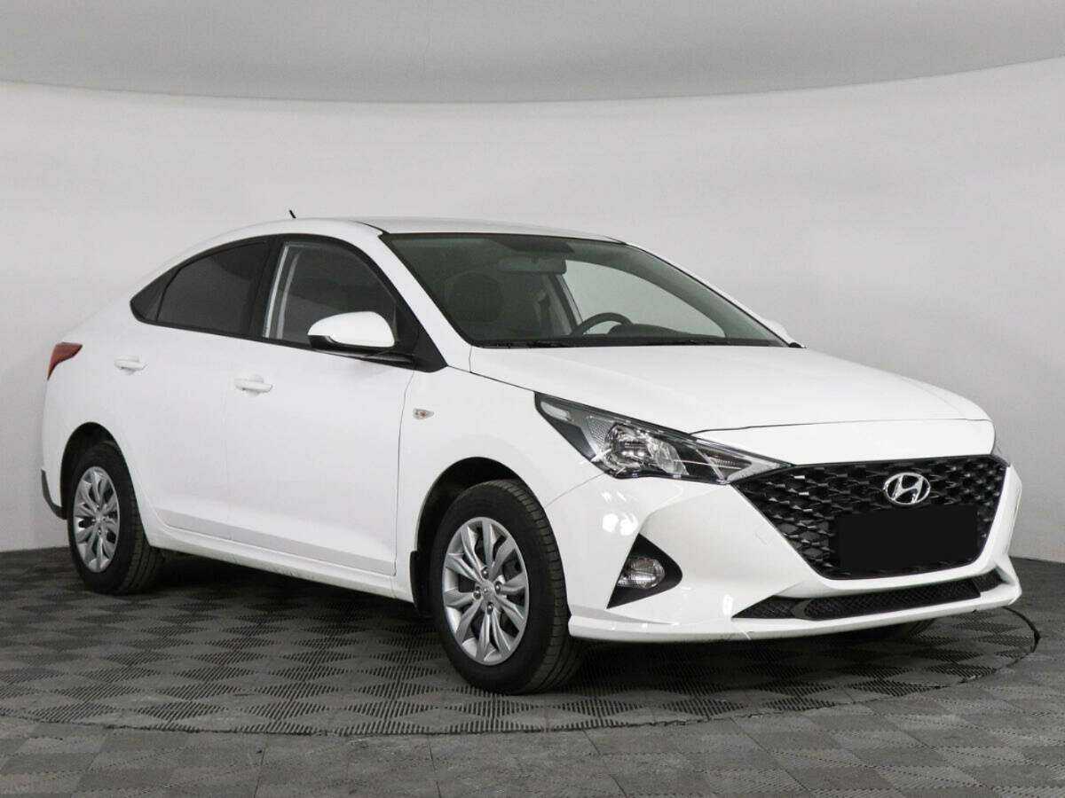 Hyundai Solaris б/у, 2022, Автоматическая. Фото: #2