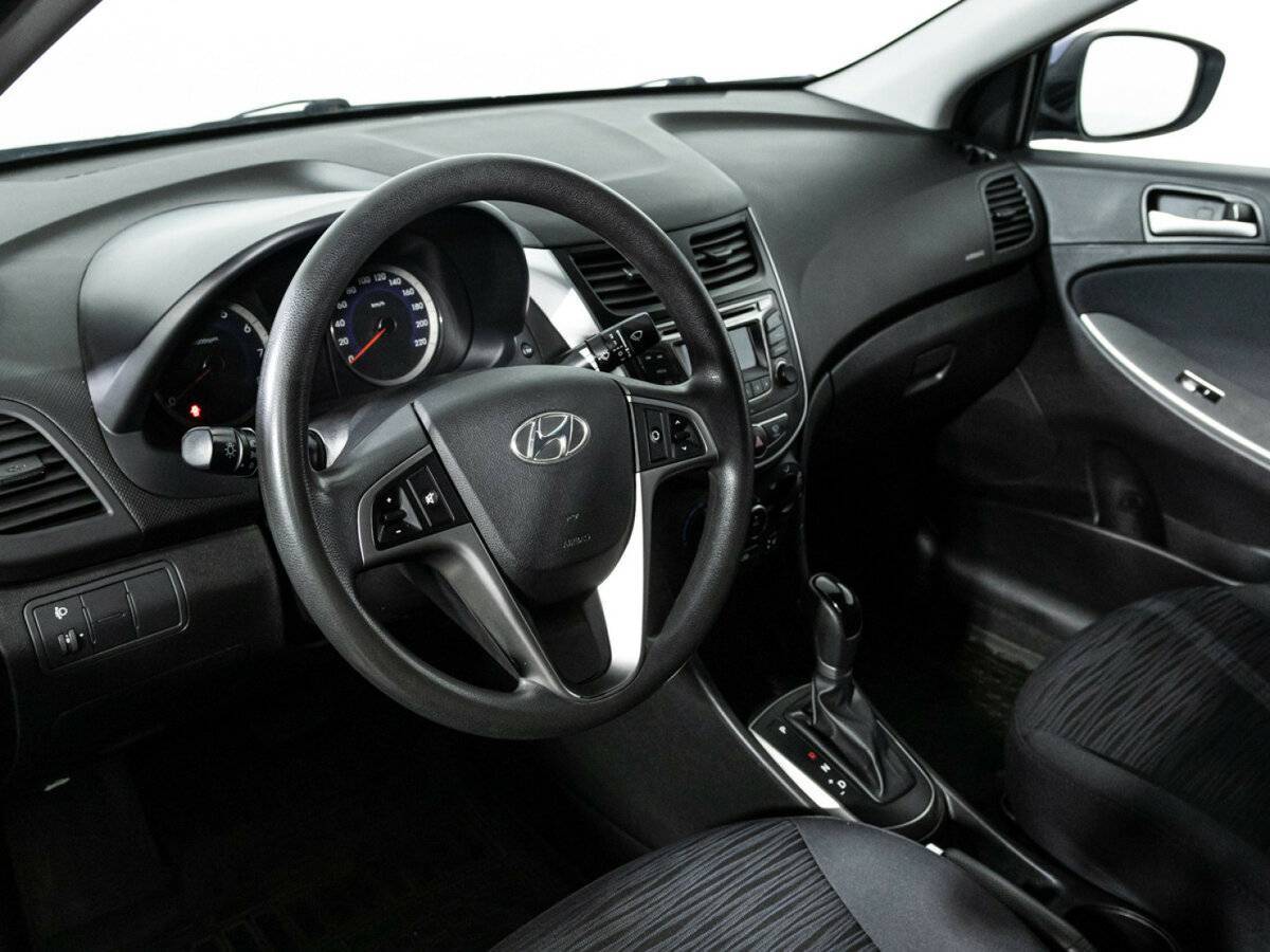 Hyundai Solaris б/у, 2016, Автоматическая. Фото: #10