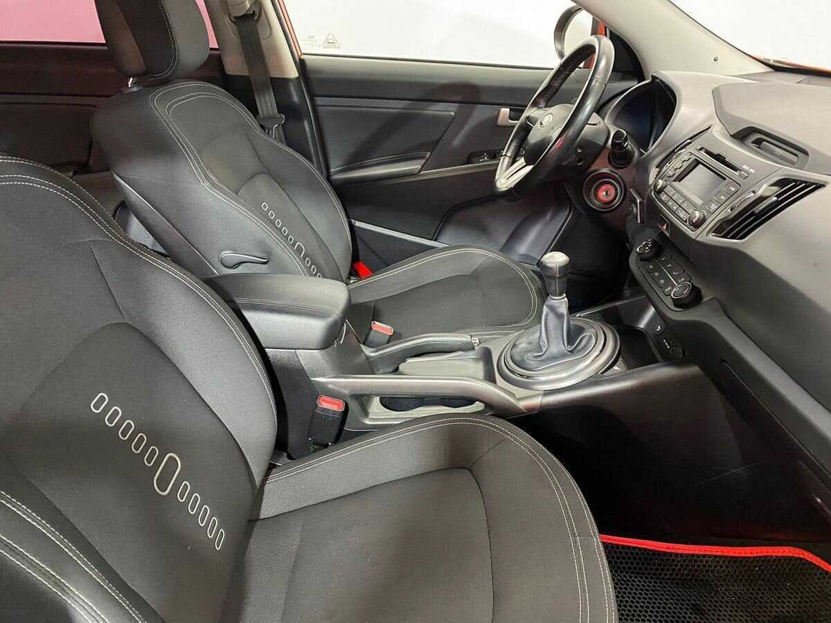 Kia Sportage б/у, 2013, Механическая. Фото: #8