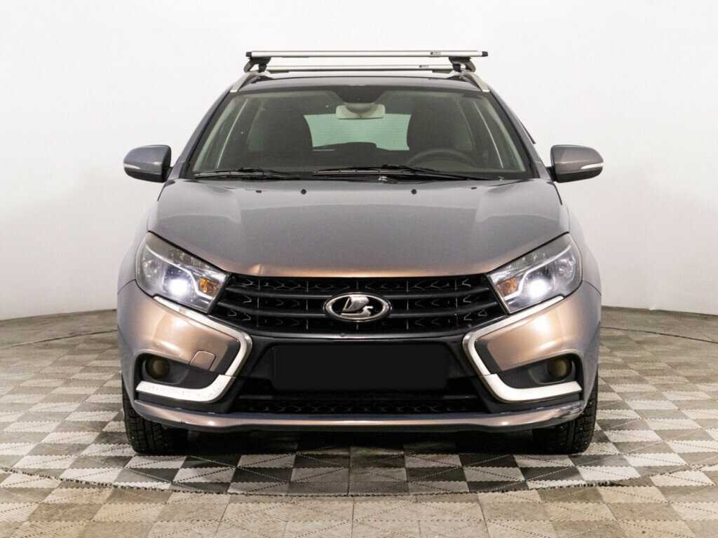 Lada (ВАЗ) Vesta б/у, 2018, Механическая. Фото: #1