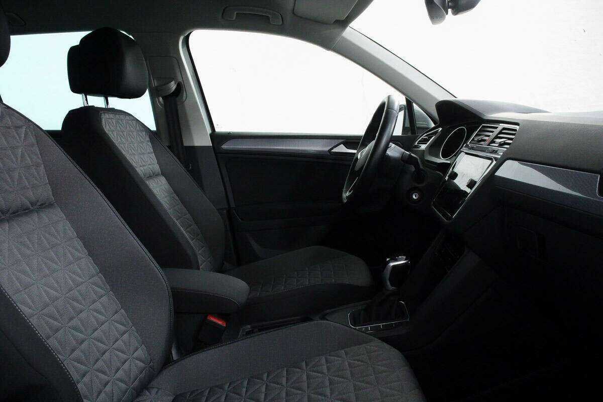 Volkswagen Tiguan б/у, 2021, Роботизированная. Фото: #7