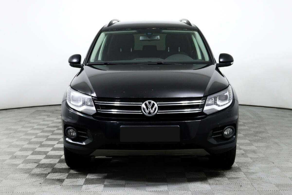 Volkswagen Tiguan б/у, 2013, Автоматическая. Фото: #1