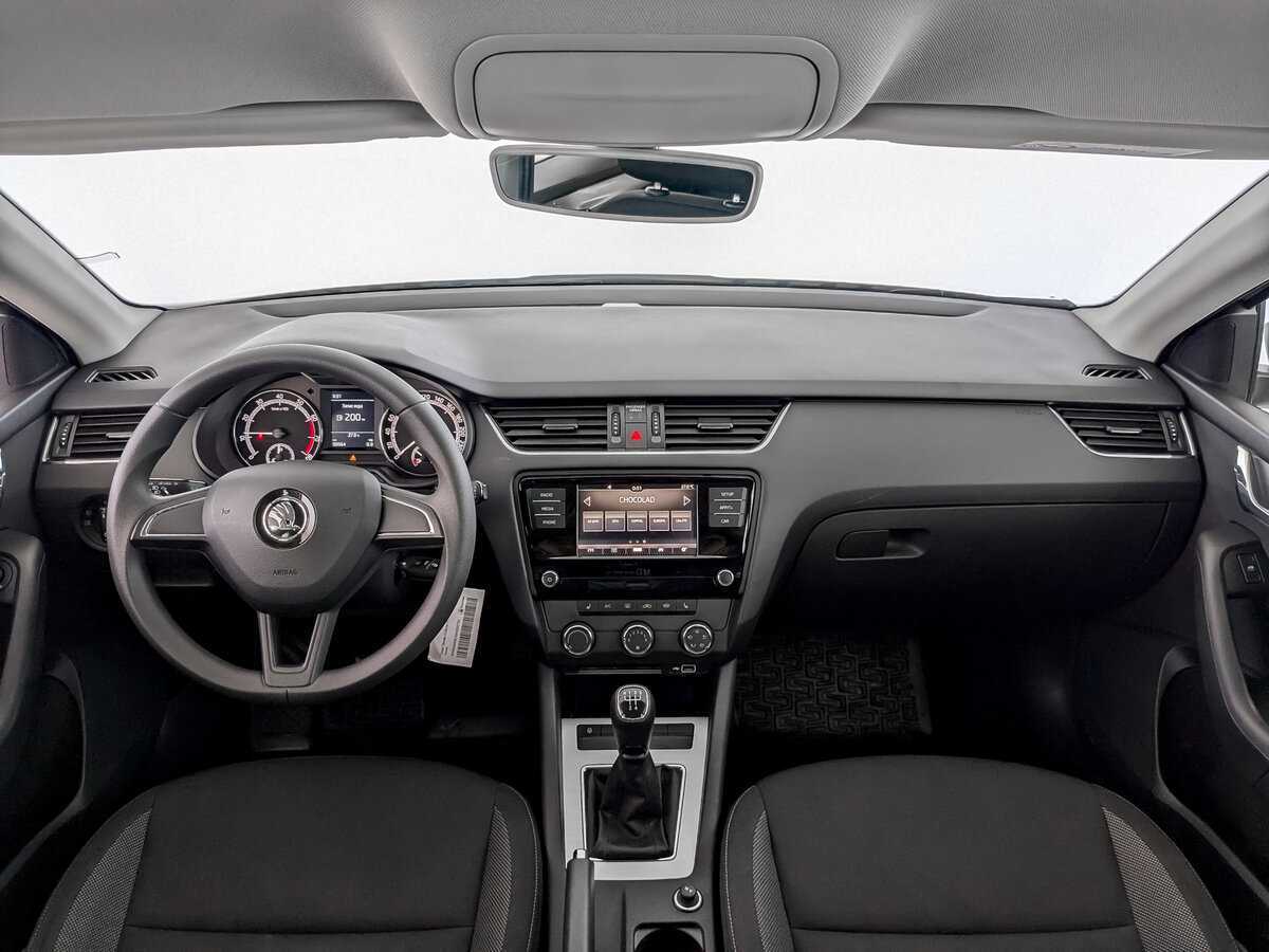 Skoda Octavia б/у, 2019, Механическая. Фото: #11