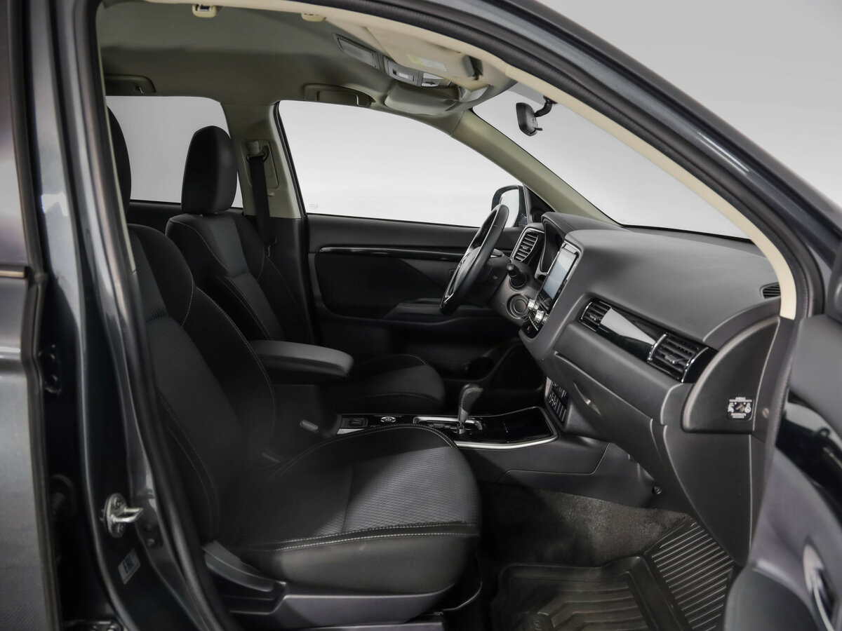 Mitsubishi Outlander б/у, 2021, Вариатор. Фото: #24