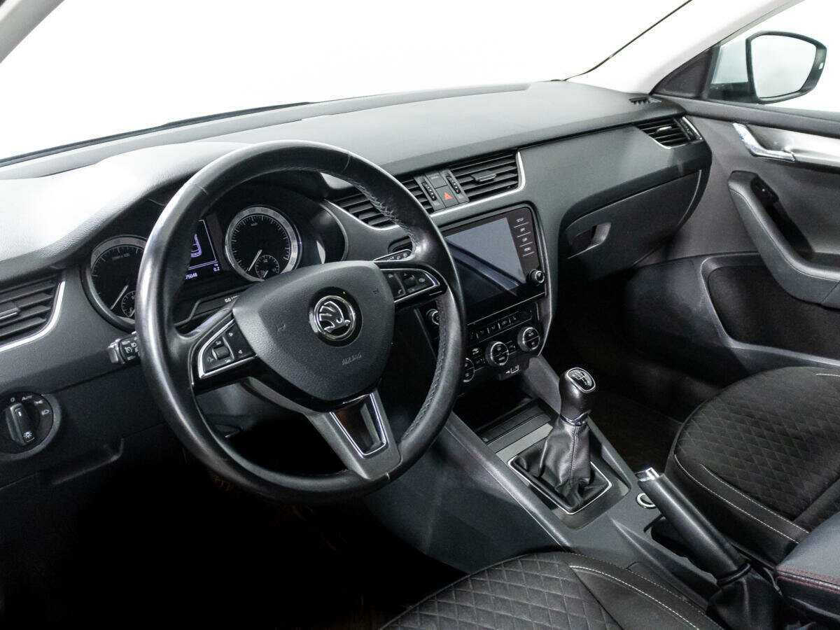 Skoda Octavia б/у, 2018, Механическая. Фото: #10