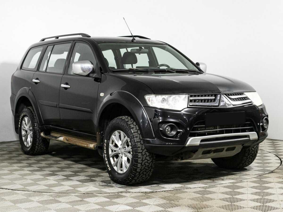 Mitsubishi Pajero Sport б/у, 2013, Автоматическая. Фото: #2