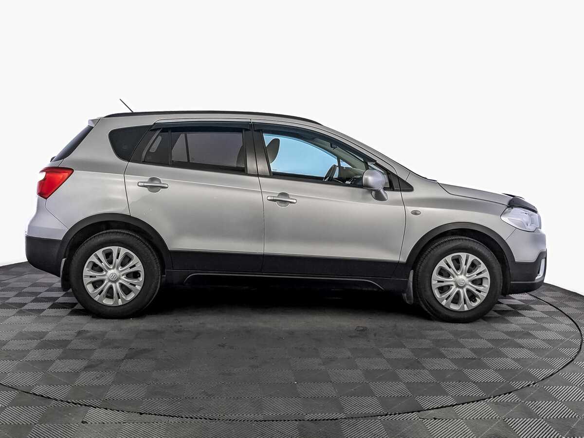 Suzuki SX4 б/у, 2018, Механическая. Фото: #3